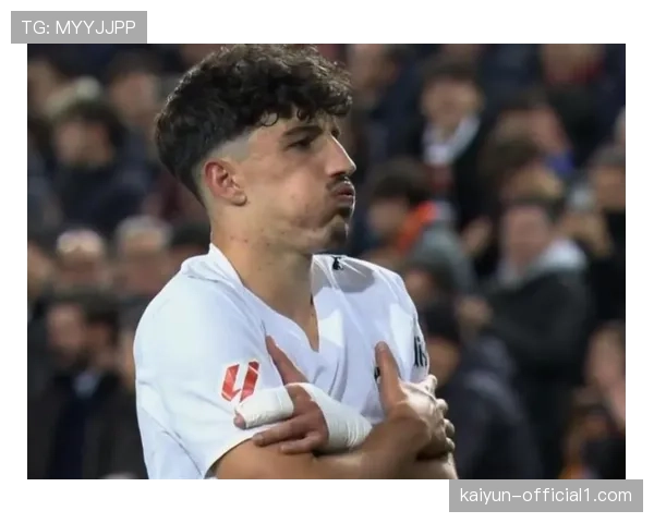 瓦伦西亚客场失利保级压力增大 仅领先降级区两分形势严峻